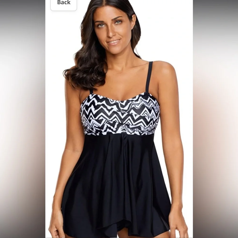 Swimsuits Bathing Suits top size Small black white Flowy tankini one piece Pool